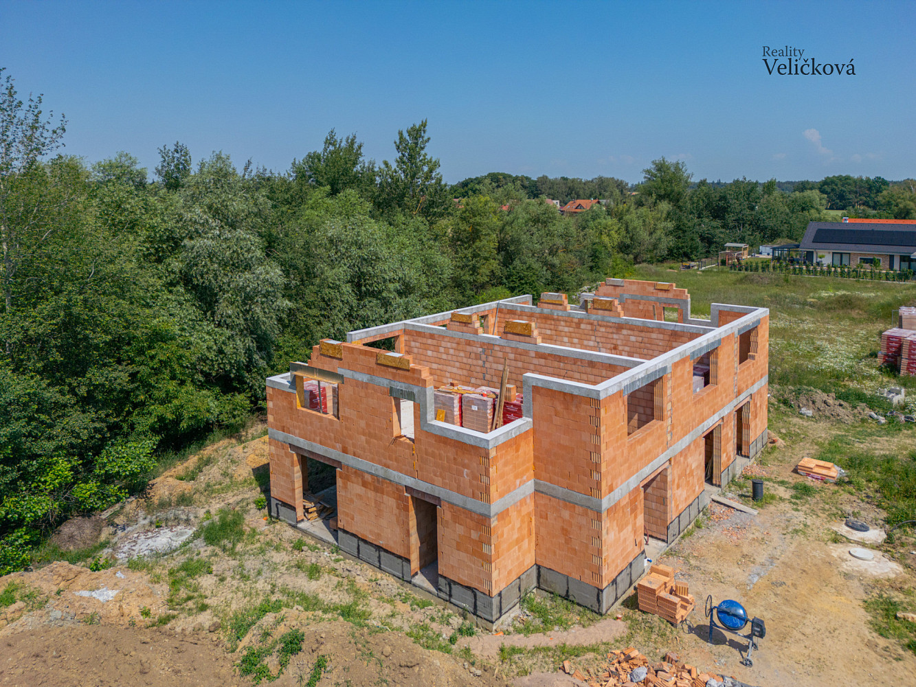 Prodej domu 100 m² s pozemkem 190 m² – fotografie 2