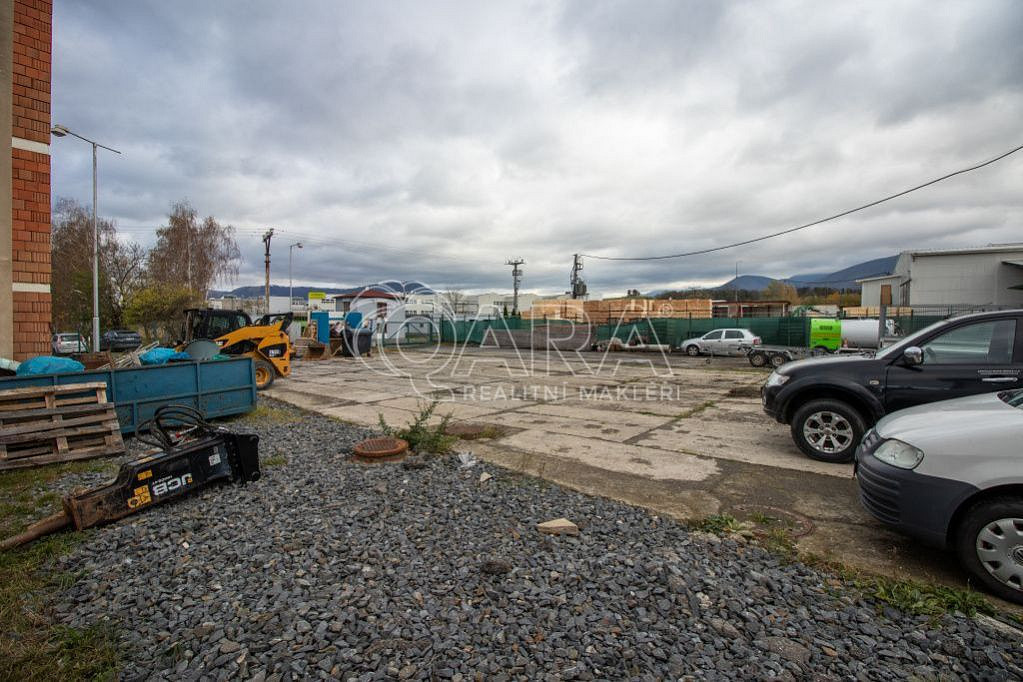 Pronájem skladovacích prostor 484 m² – fotografie 4