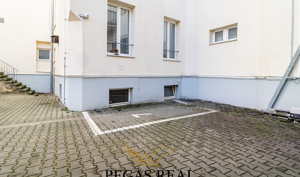 Pronájem venkovního parkovacího stání Brno, Cejl 65, Brno – náhled fotky 3