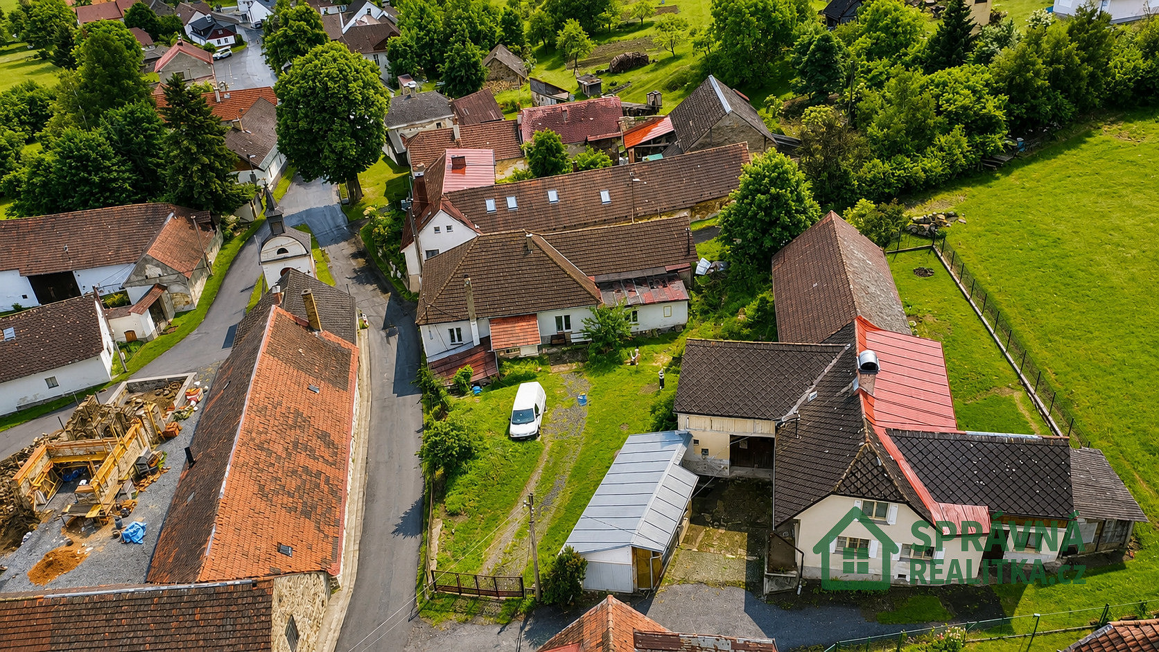 Prodej ubytovacího objektu 220 m² – fotografie 2