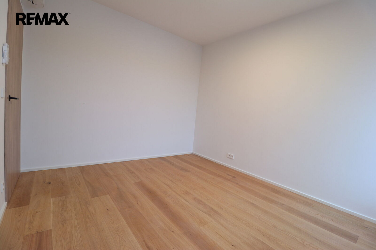 Pronájem bytu 2+kk 40 m² – fotografie 5