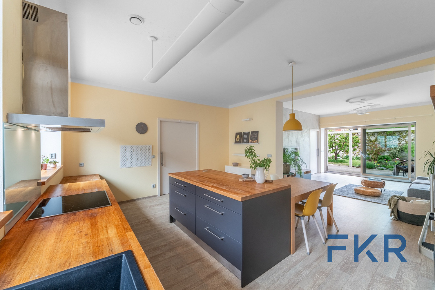Prodej domu 190 m² s pozemkem 261 m² — photo 3