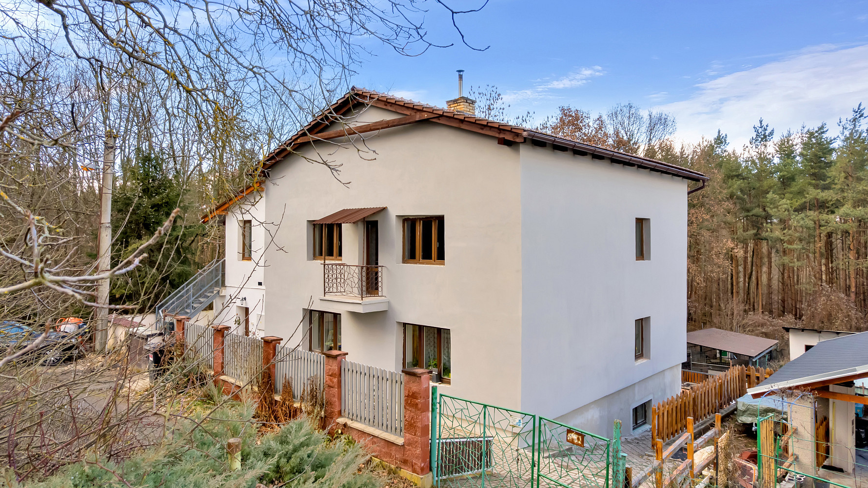 Prodej domu 246 m² s pozemkem 940 m² — photo 2