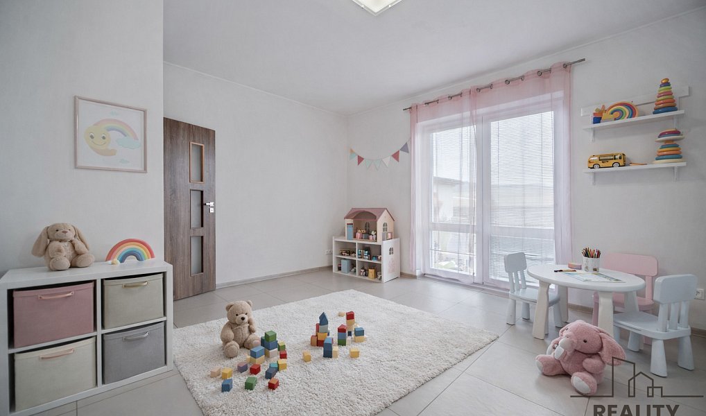 Prodej domu 200 m² s pozemkem 1 061 m², Choltice – náhled fotky 24