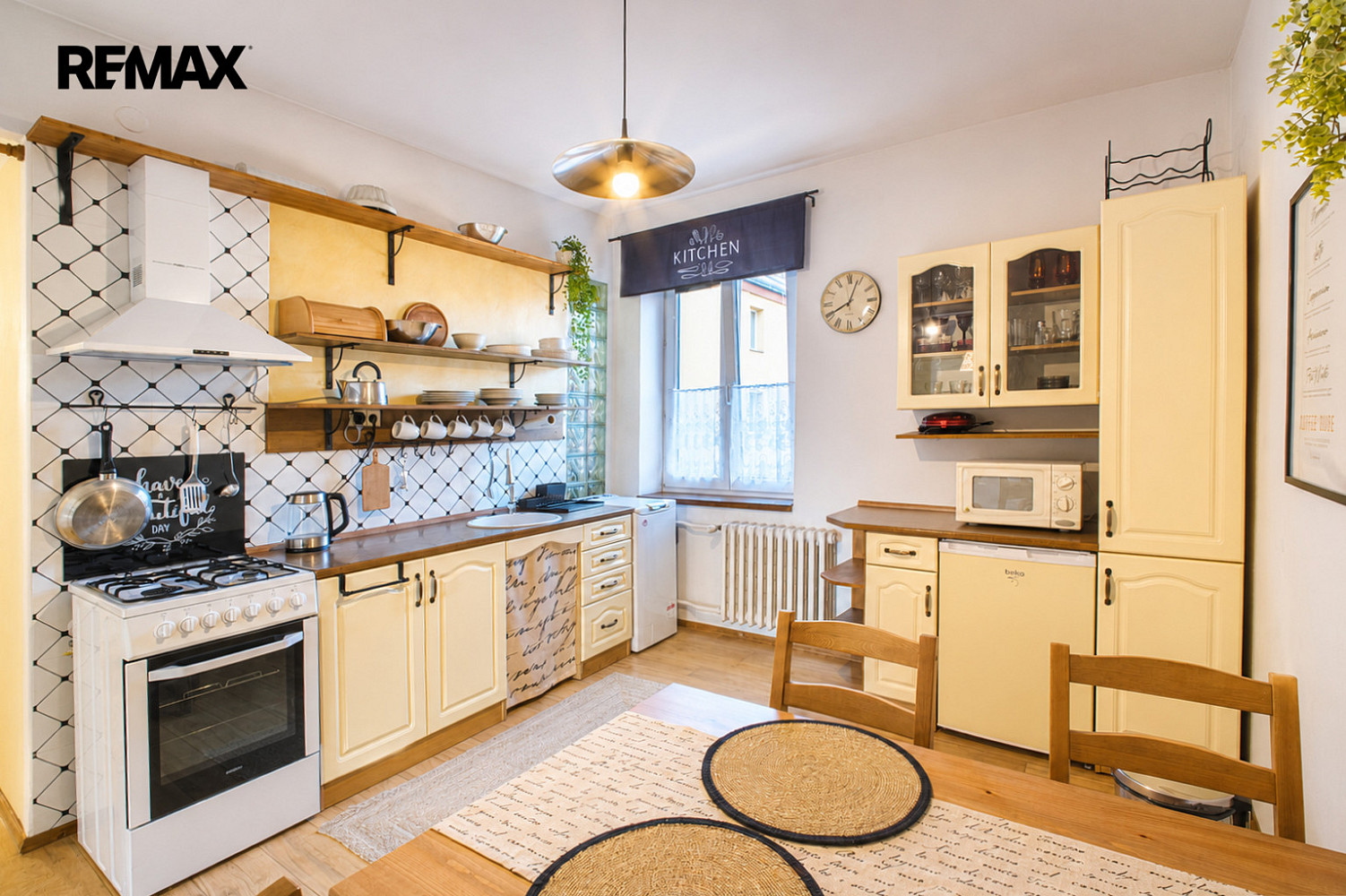 Pronájem bytu 2+1 68 m² - Widok 6