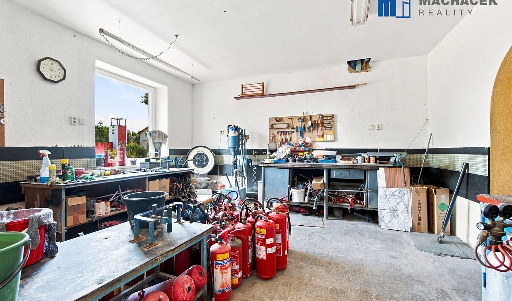 Prodej domu 350 m² s pozemkem 207 m², Dubí – náhled fotky 11