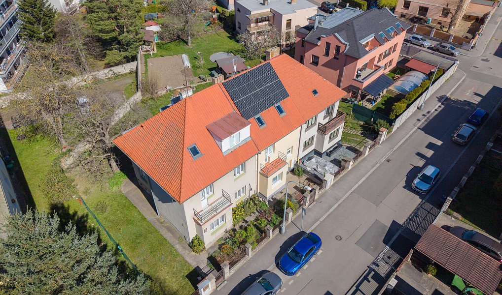 Prodej domu 210 m² s pozemkem 385 m², Praha – náhled fotky 38