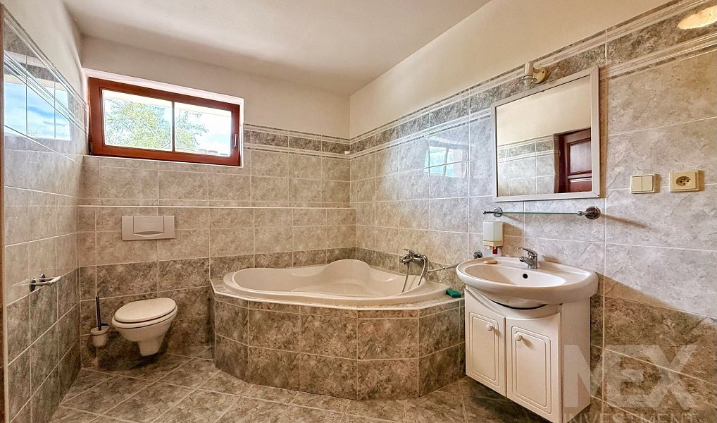 Prodej domu 340 m² s pozemkem 6 699 m², Brada-Rybníček – náhled fotky 30