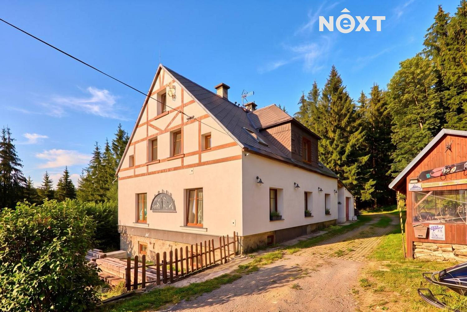 Prodej domu 331 m² s pozemkem 800 m² – fotografie 3