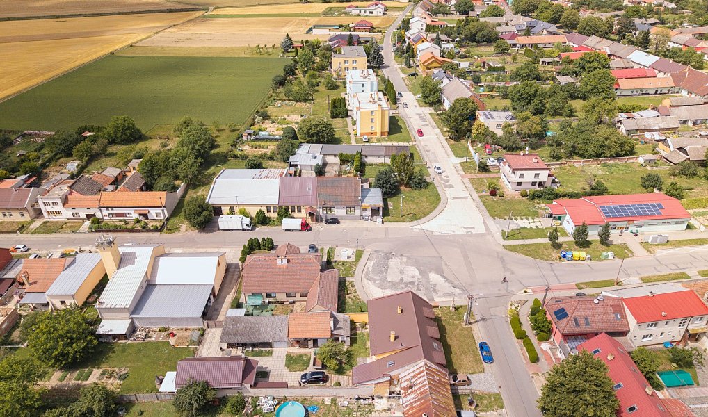 Prodej obchodních prostor 186 m², Lobodice – náhled fotky 11
