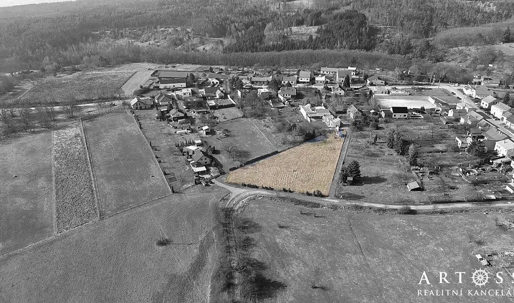 Prodej stavebního pozemku 1 500 m², Olšany – náhled fotky 4