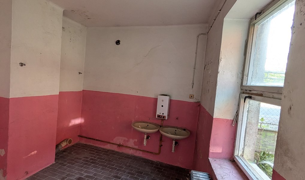 Prodej výrobních prostor 1 100 m², Králíky – náhled fotky 47