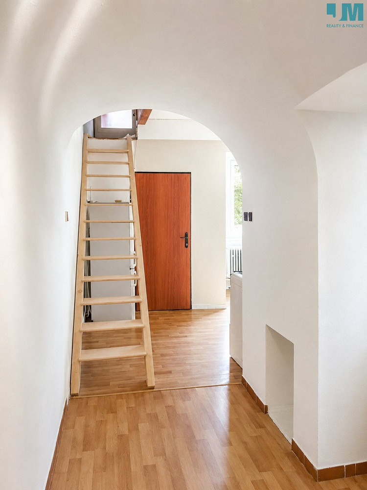 Pronájem domu 75 m² s pozemkem 30 m² — photo 2