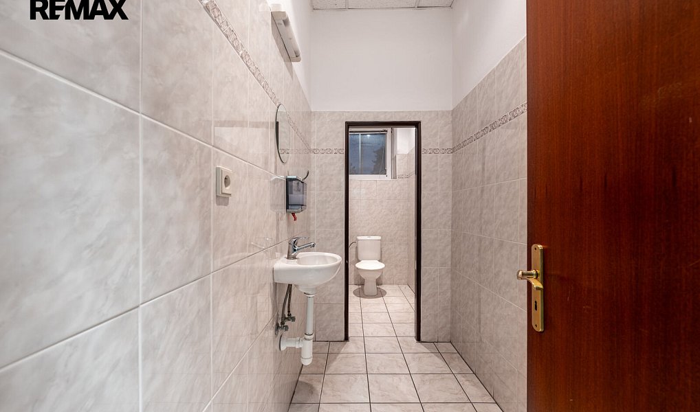 Pronájem obchodních prostor 457 m², Průhonice – náhled fotky 18