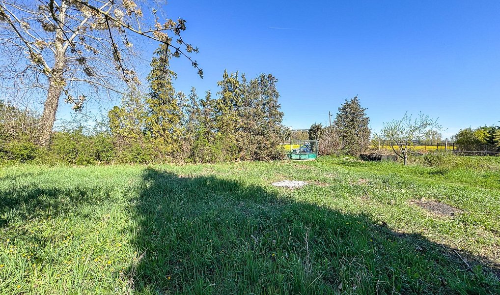 Prodej stavebního pozemku 743 m², Žatec – náhled fotky 2
