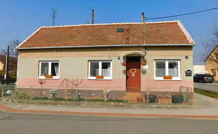 Prodej domu 90 m² s pozemkem 187 m², Dobšice, okres Znojmo
