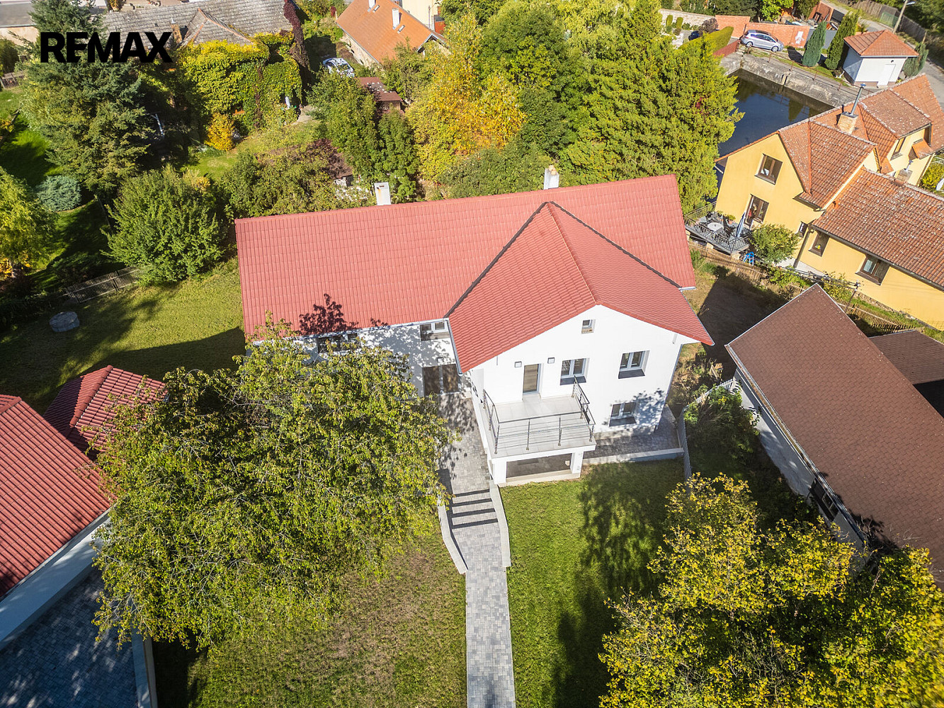 Prodej domu 186 m² s pozemkem 1 514 m² – fotografie 2