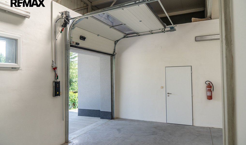 Pronájem výrobních prostor 1 335 m², Kateřinice – náhled fotky 11