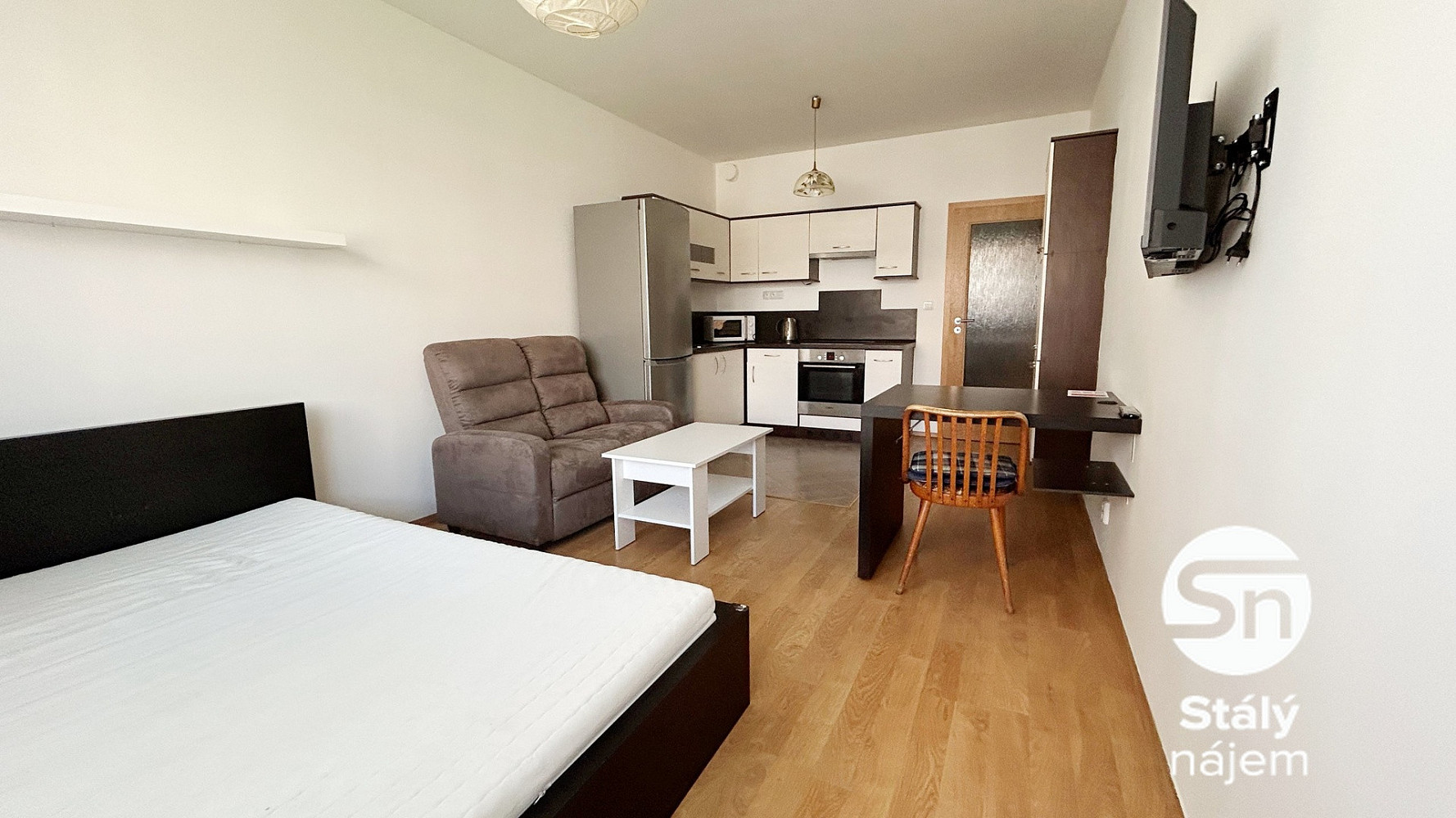 Pronájem bytu 1+kk 31 m² – fotografie 2