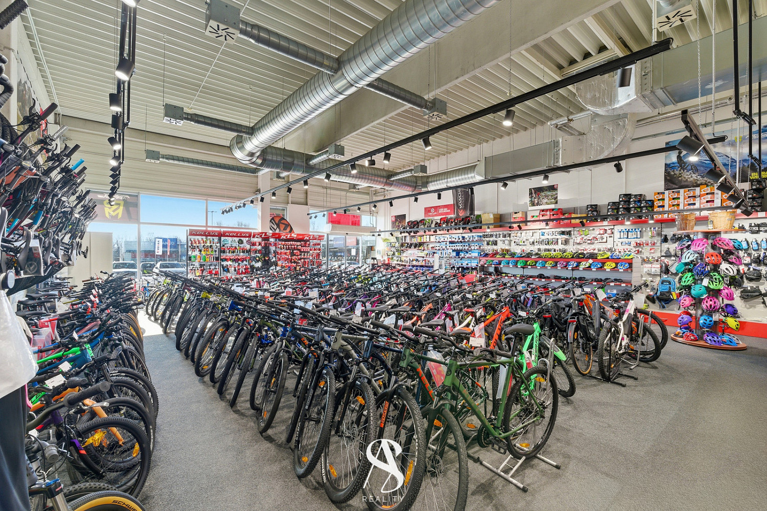 Pronájem obchodních prostor 222 m² — photo 4