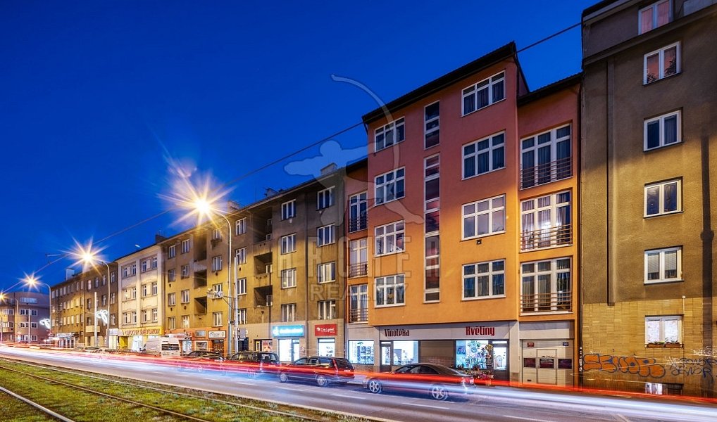 Prodej kanceláře 393 m², Praha – náhled fotky 7
