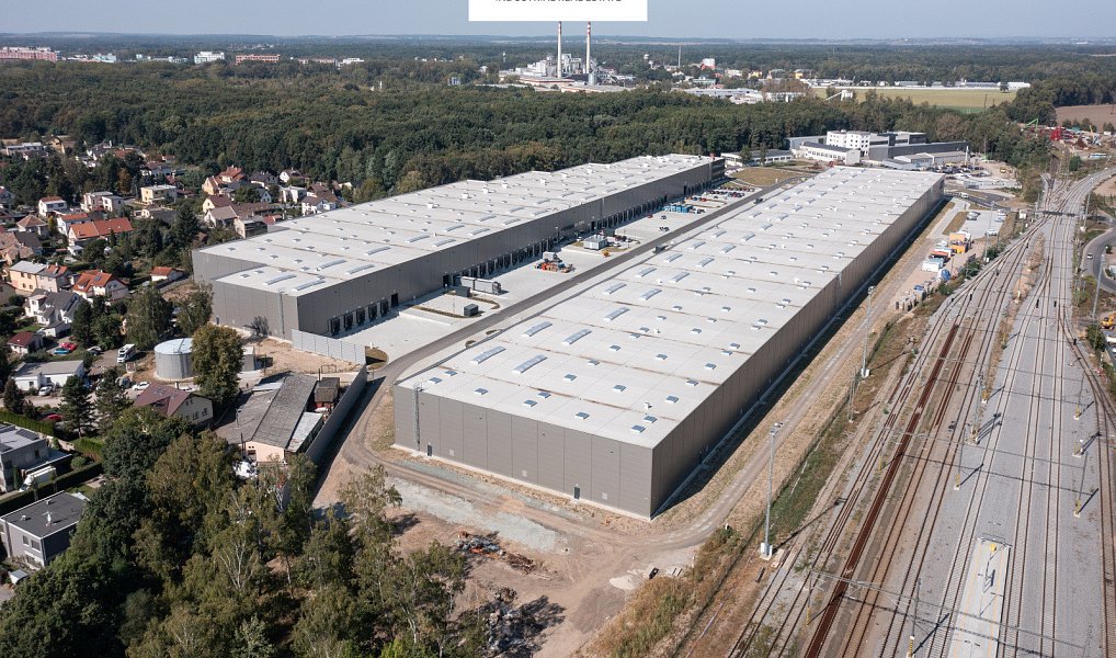 Pronájem výrobních prostor 4 000 m², Pardubice – náhled fotky 9