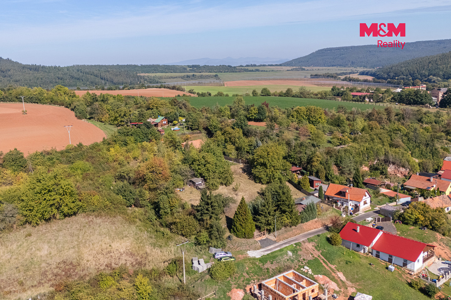 Prodej stavebního pozemku 1 752 m² – fotografie 5