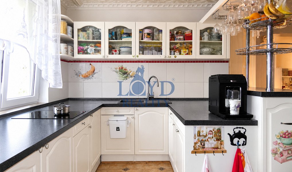 Prodej bytu 5+kk 96 m², Karlovy Vary – náhled fotky 4