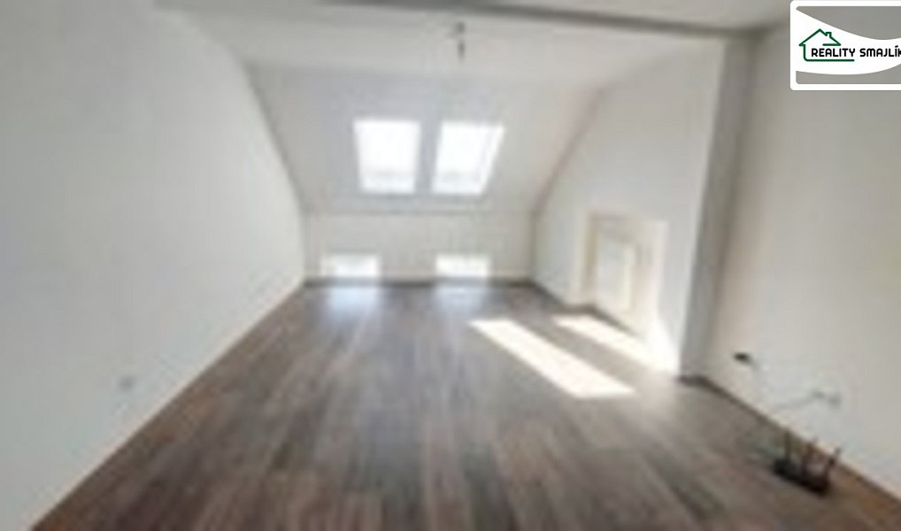 Pronájem bytu 3+1 163 m², Cheb – náhled fotky 8