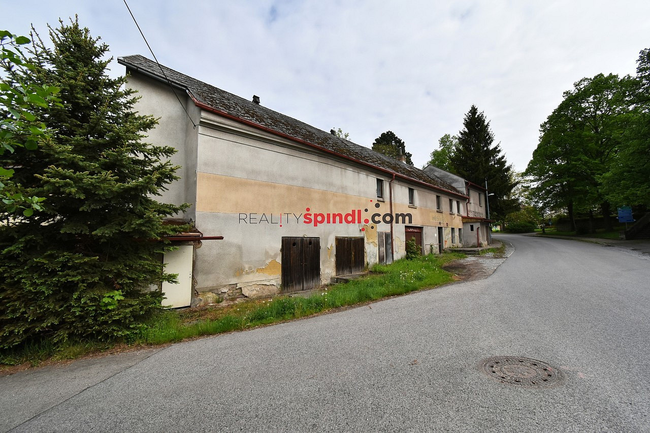 Prodej stavebního pozemku 402 m² - Widok 2