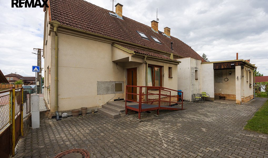 Prodej domu 290 m² s pozemkem 718 m², Vejprnice – náhled fotky 4