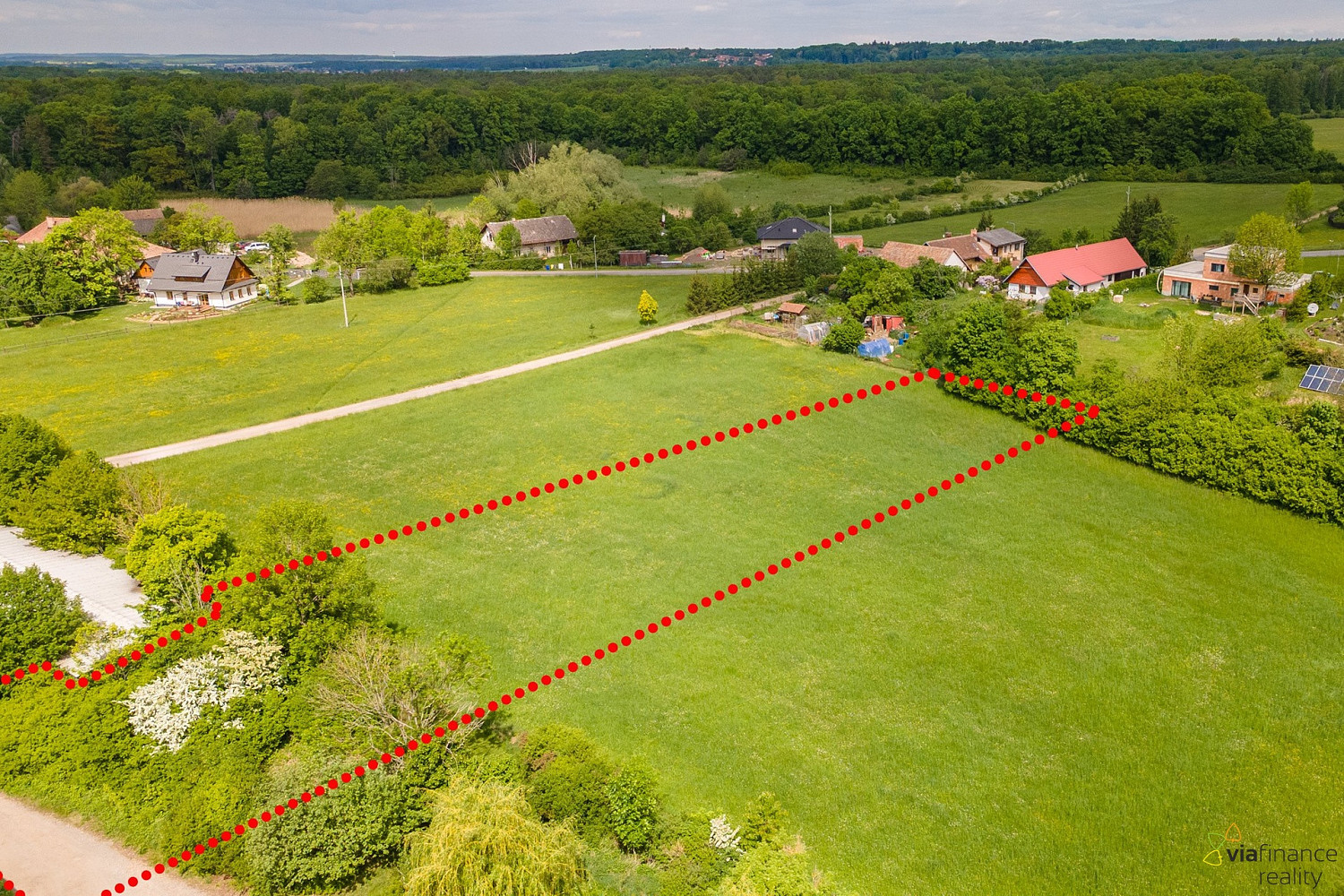 Prodej stavebního pozemku 2 204 m² – fotografie 4