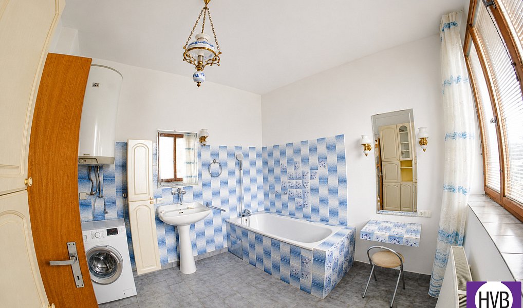 Prodej domu 206 m² s pozemkem 585 m², Úvaly – náhled fotky 8