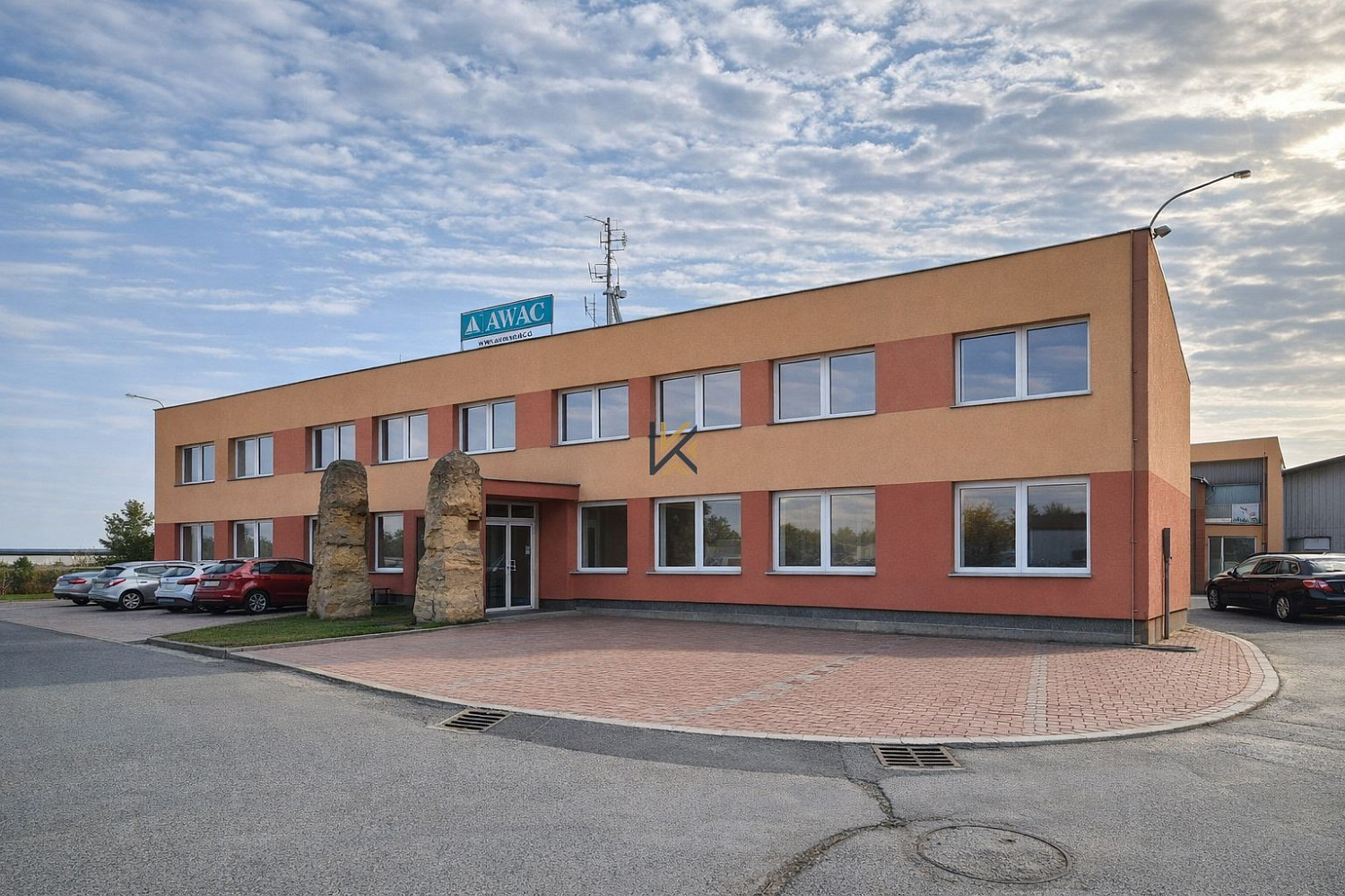 Pronájem kanceláře 407 m²