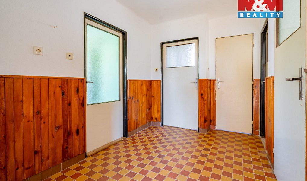 Prodej domu 148 m² s pozemkem 987 m², Velešín – náhled fotky 22
