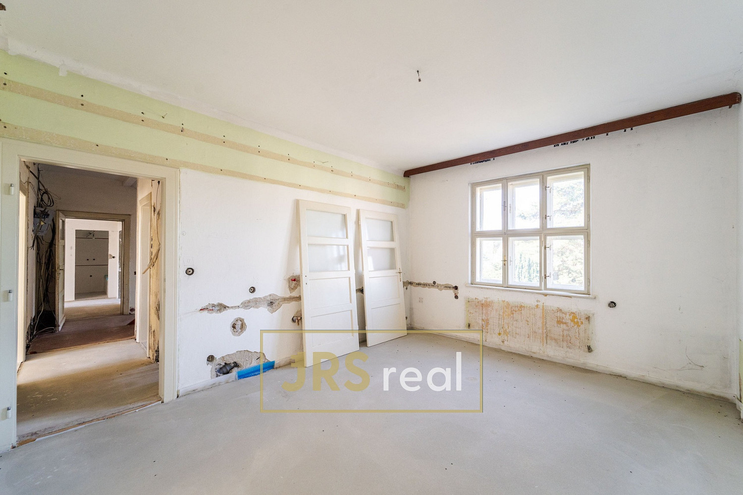 Prodej nájemního domu, činžáku 400 m² – fotografie 2