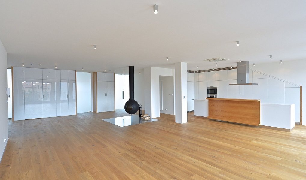 Pronájem bytu 4+kk 203 m², Praha – náhled fotky 2
