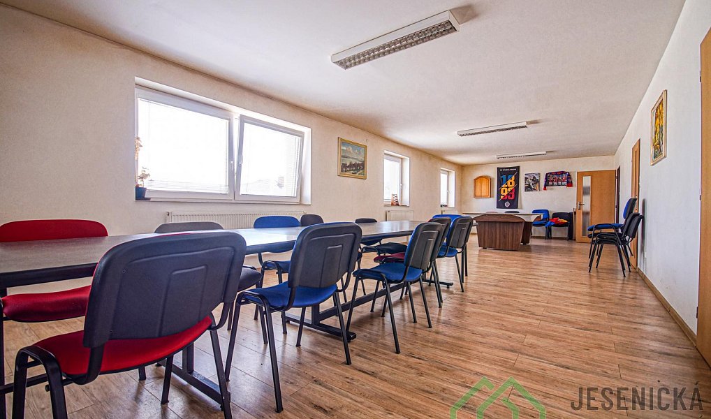 Prodej výrobních prostor 3 580 m², Javorník – náhled fotky 24