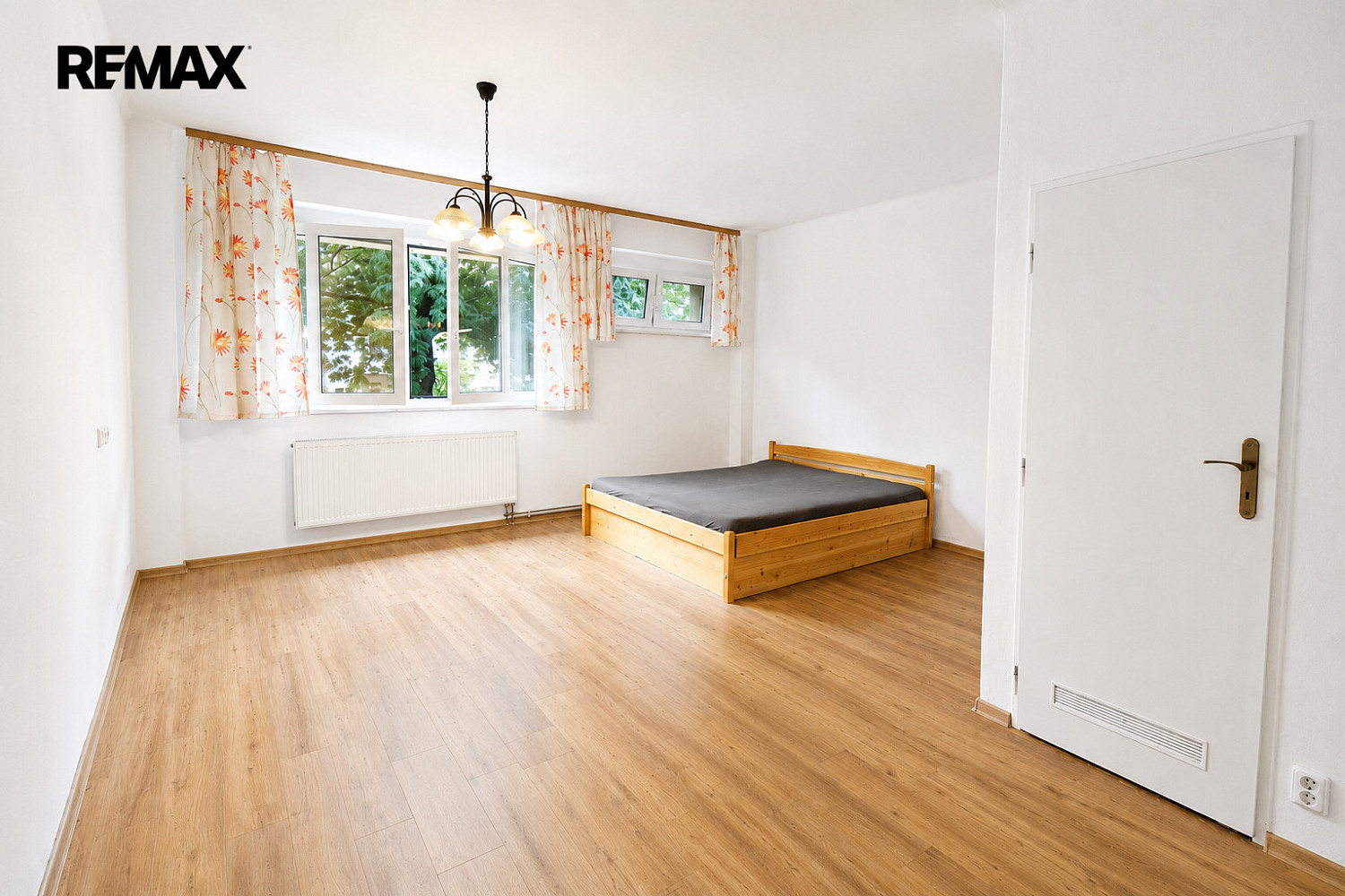 Pronájem bytu 1+1 48 m²