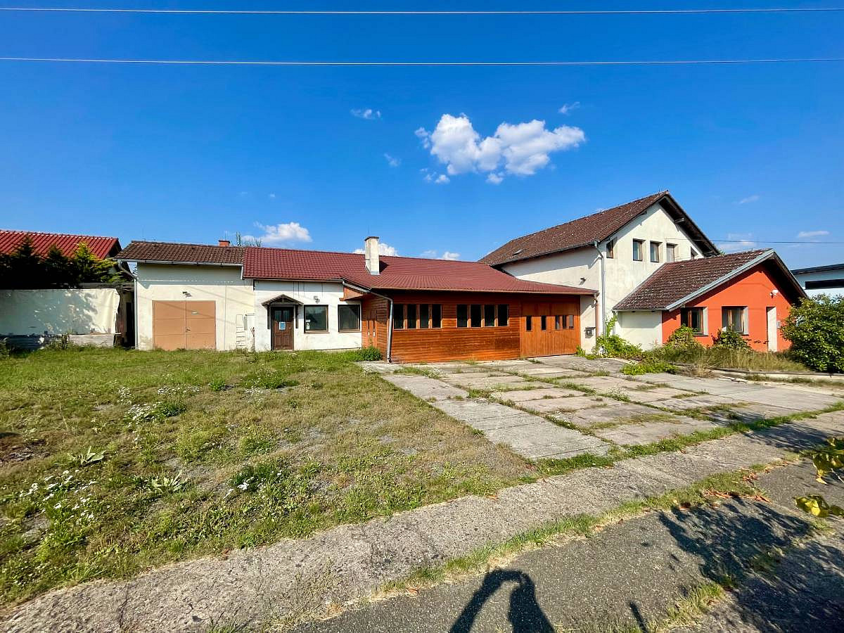 Prodej domu 370 m² s pozemkem 926 m²
