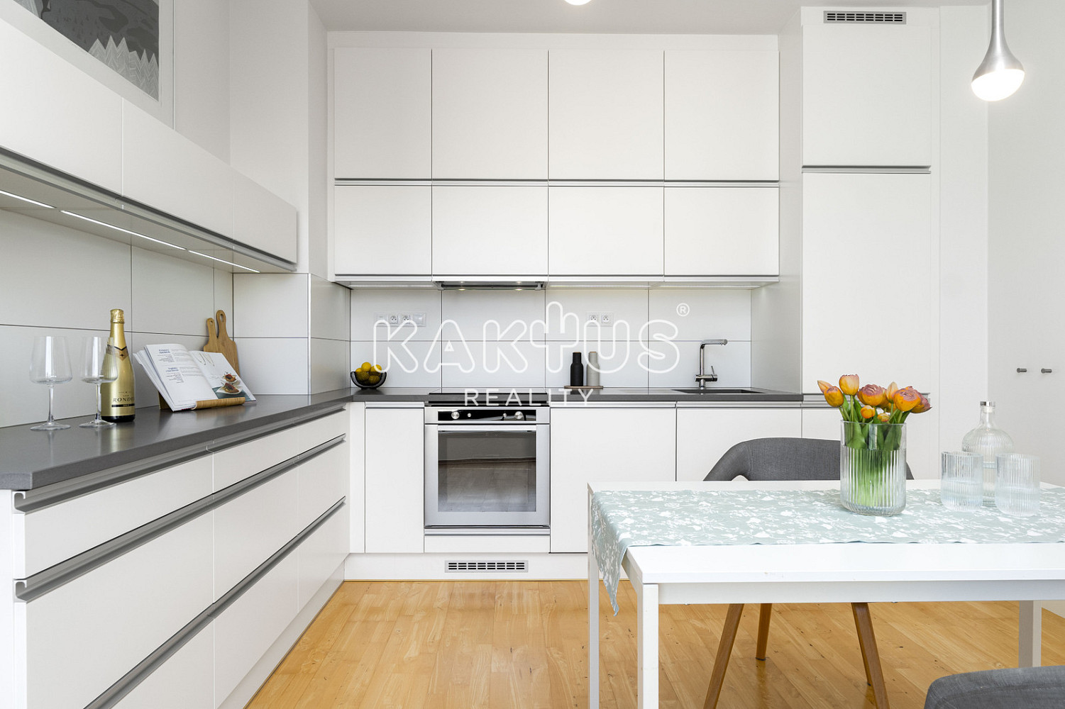 Prodej bytu 3+1 115 m² — photo 3