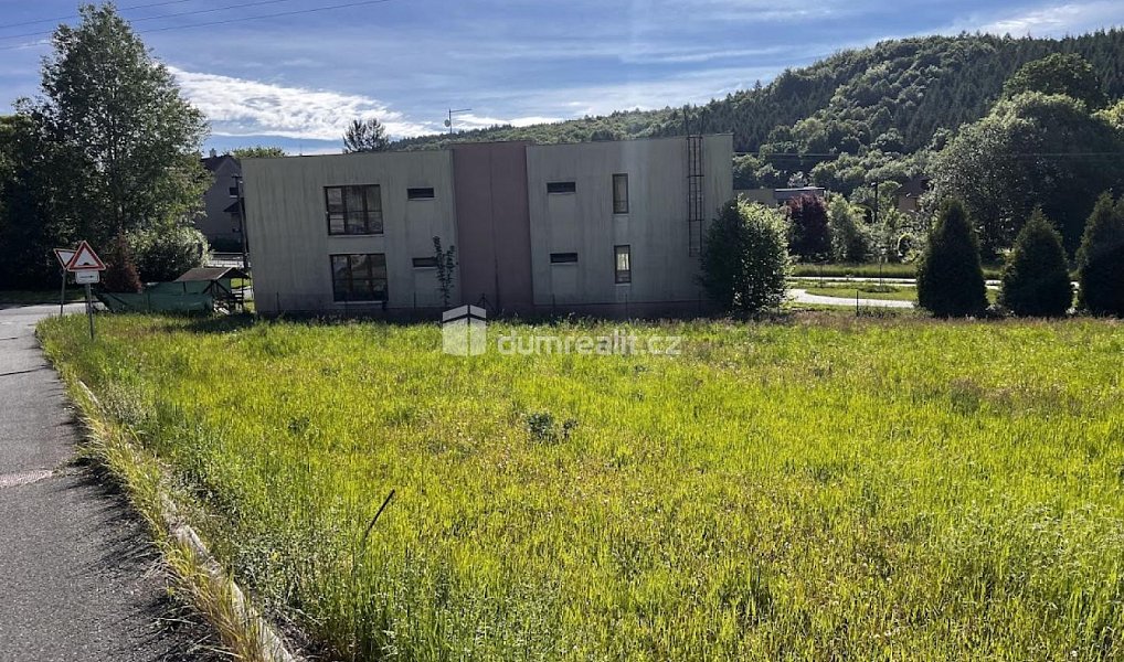 Prodej stavebního pozemku 963 m², Zlín – náhled fotky 3