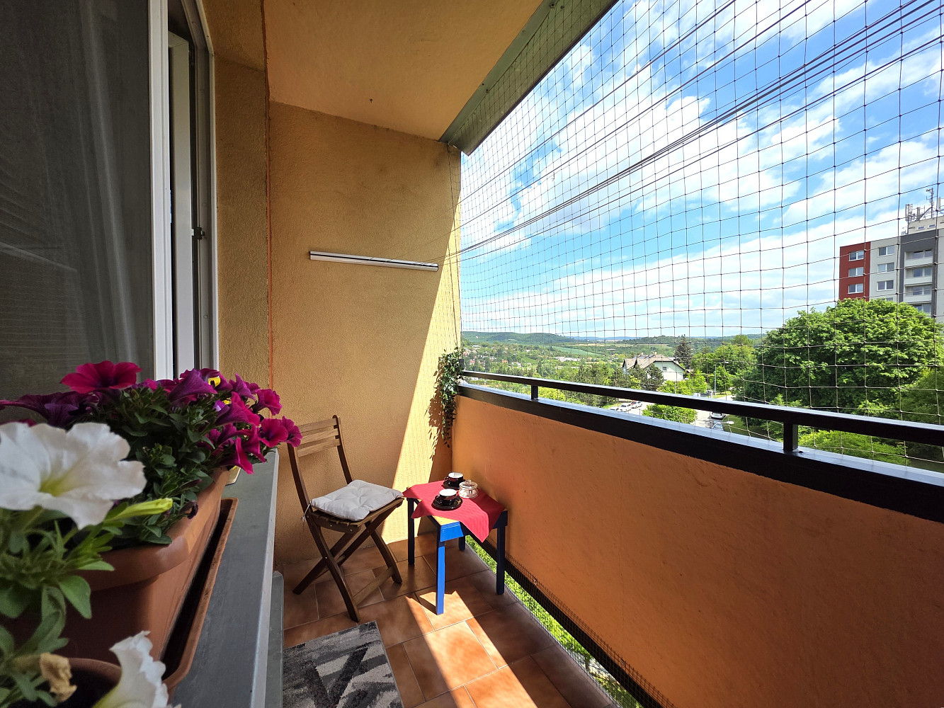 Pronájem bytu 1+kk 24 m² – fotografie 3