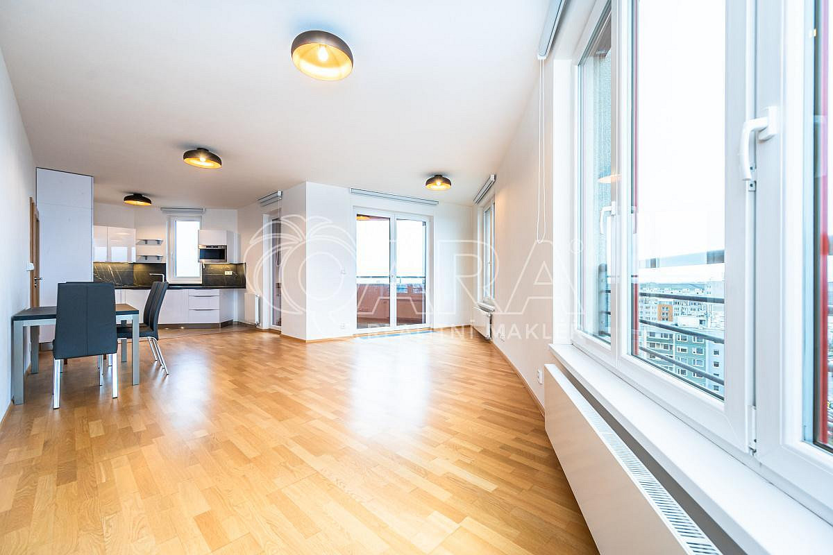 Pronájem bytu 3+kk 90 m²
