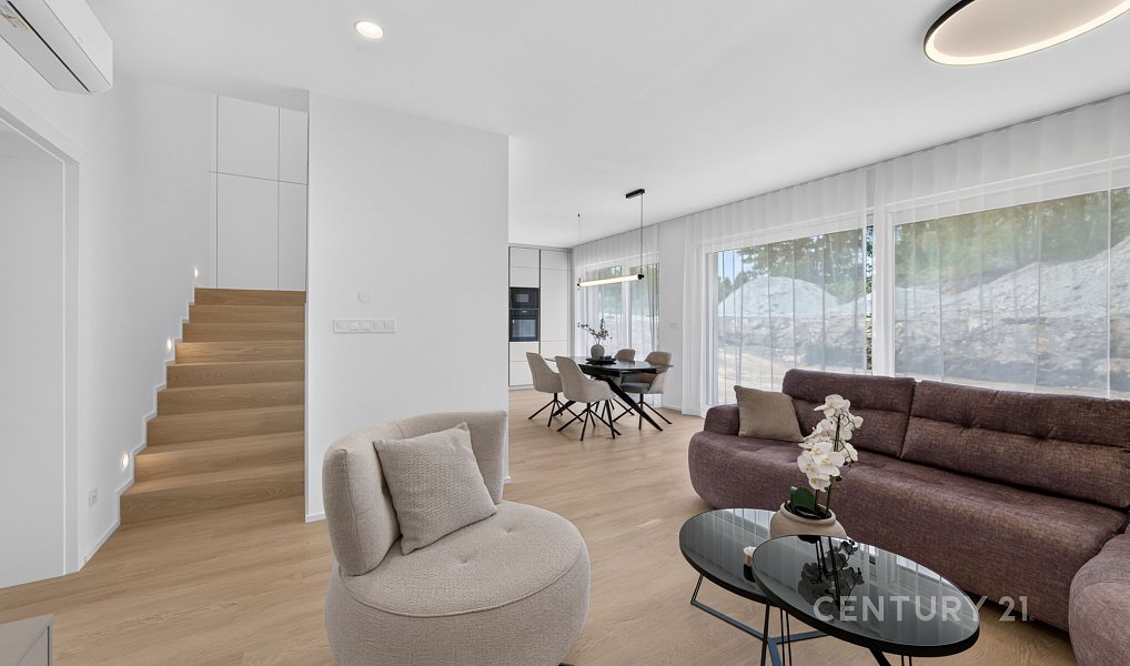 Prodej domu 150 m² s pozemkem 614 m², Kamenice – náhled fotky 6