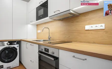 Pronájem bytu 1+kk 38 m², Táborská, Brno - Židenice