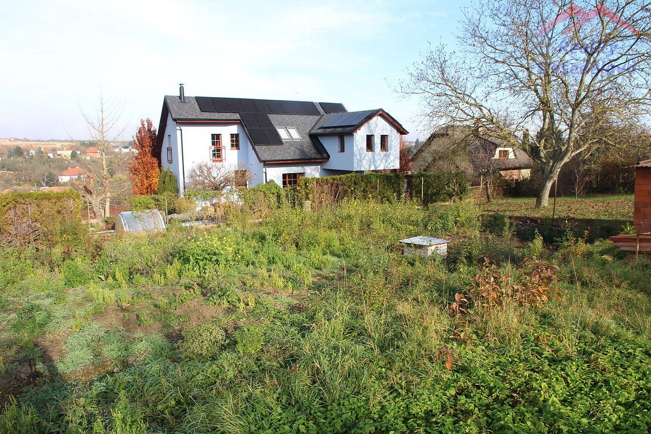 Prodej stavebního pozemku 433 m² – pohled 2