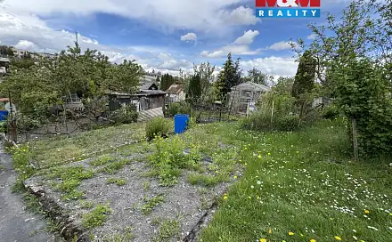 Pronájem zahrady 384 m², U Trati, Kladno