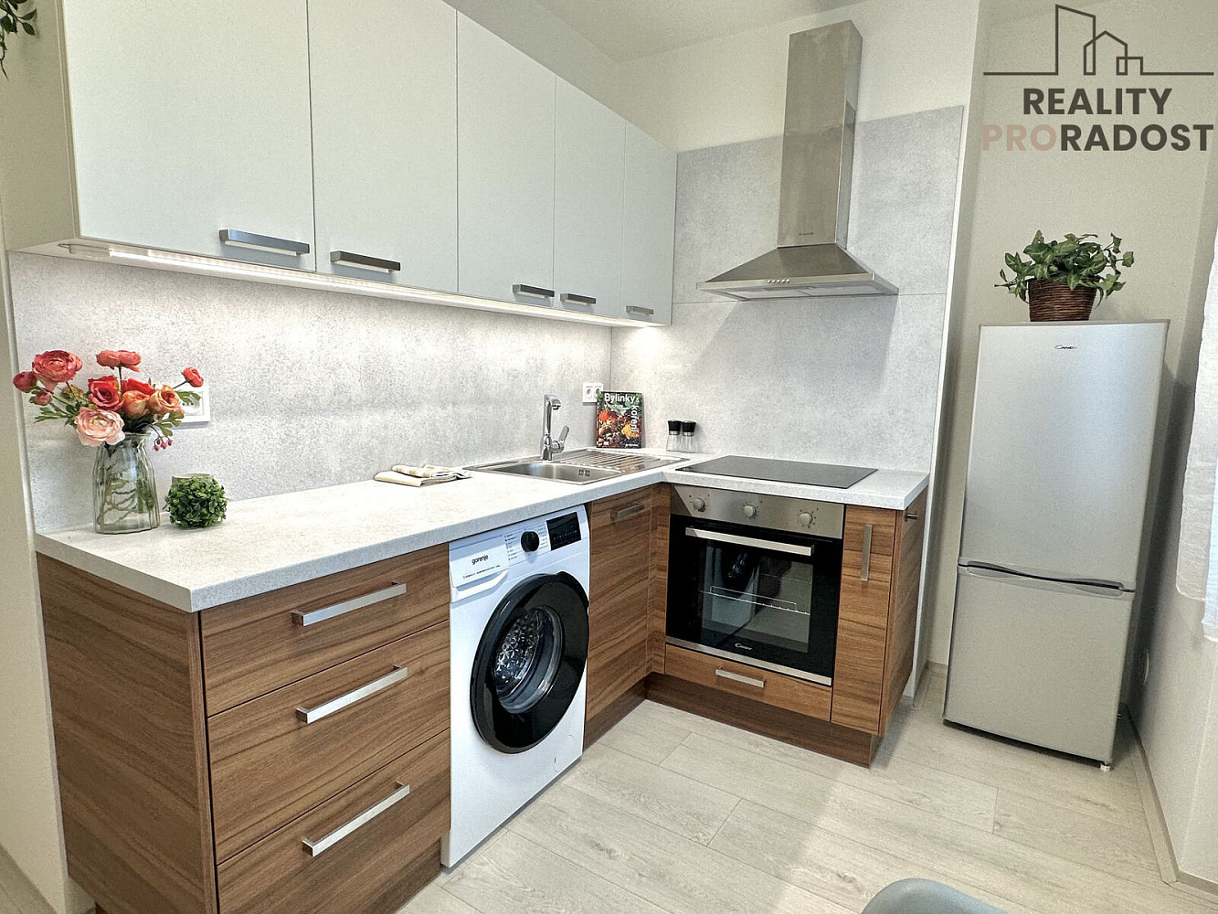 Pronájem bytu 1+1 34 m²