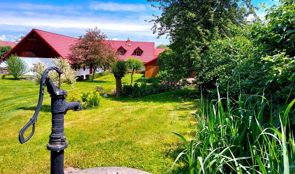 Prodej domu 400 m² s pozemkem 4 700 m², Golčův Jeníkov – náhled fotky 33